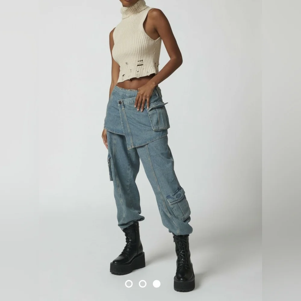 UO SLEEVELESS TURTLENECK SWEATER Urban Outfitters - Picture 7 of 10